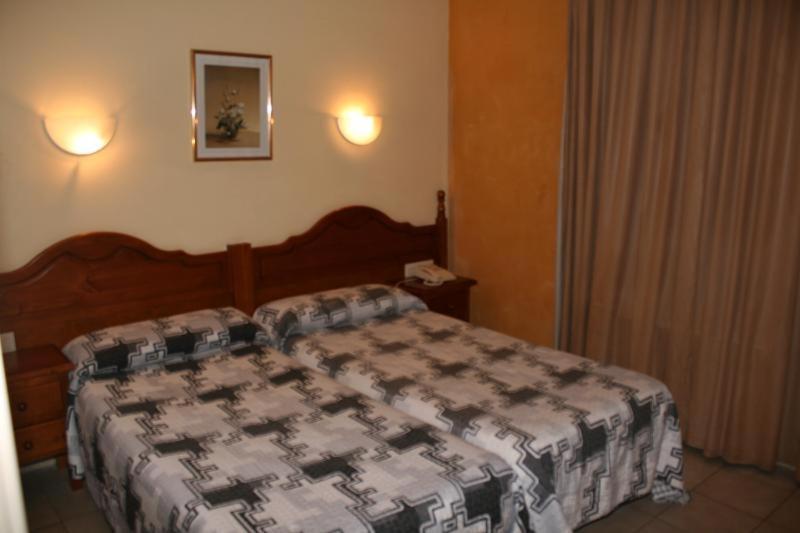 Hotel Sucara La Cortinada Ruang foto