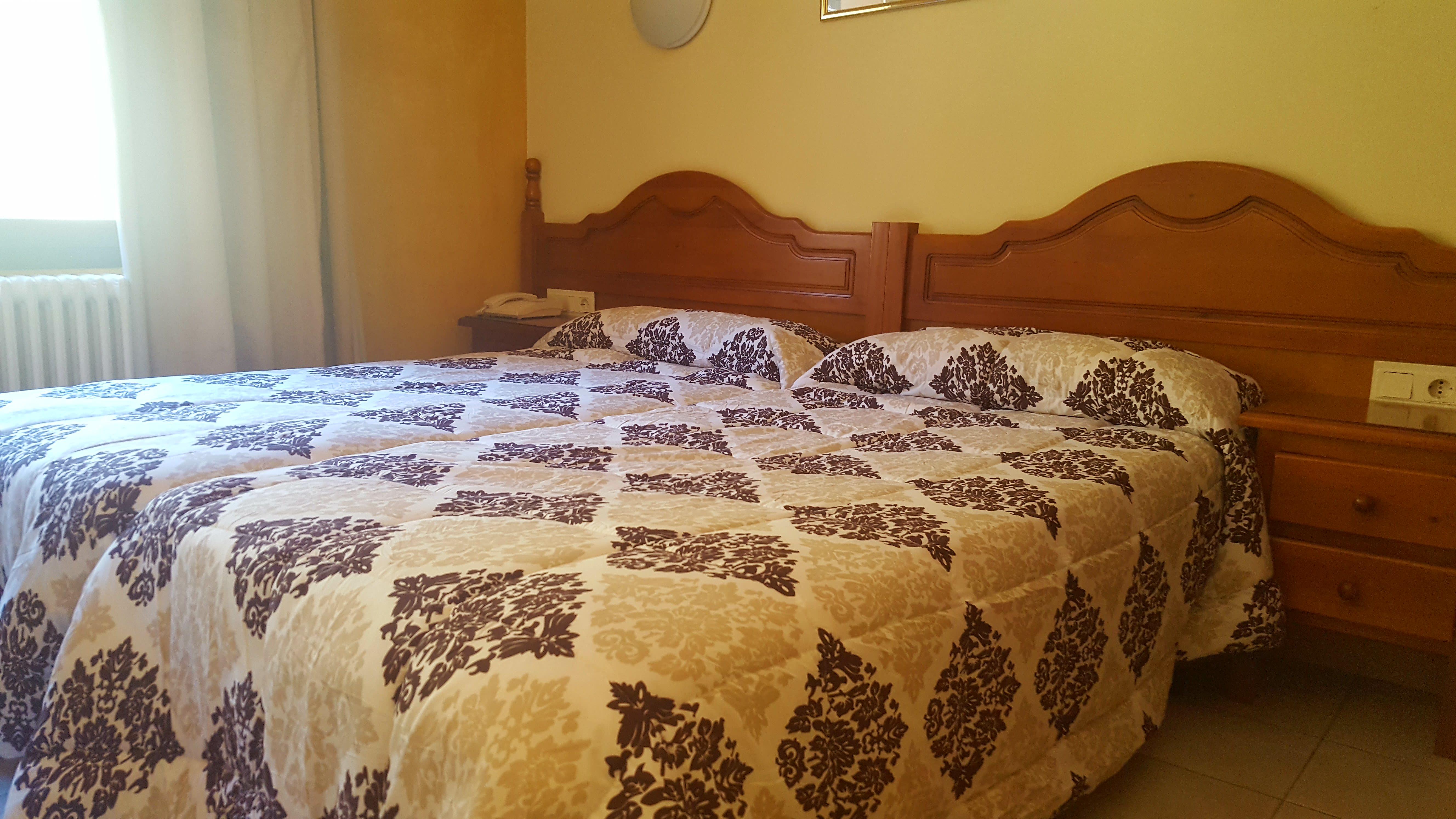Hotel Sucara La Cortinada Bagian luar foto