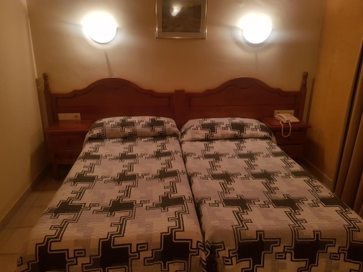 Hotel Sucara La Cortinada Bagian luar foto