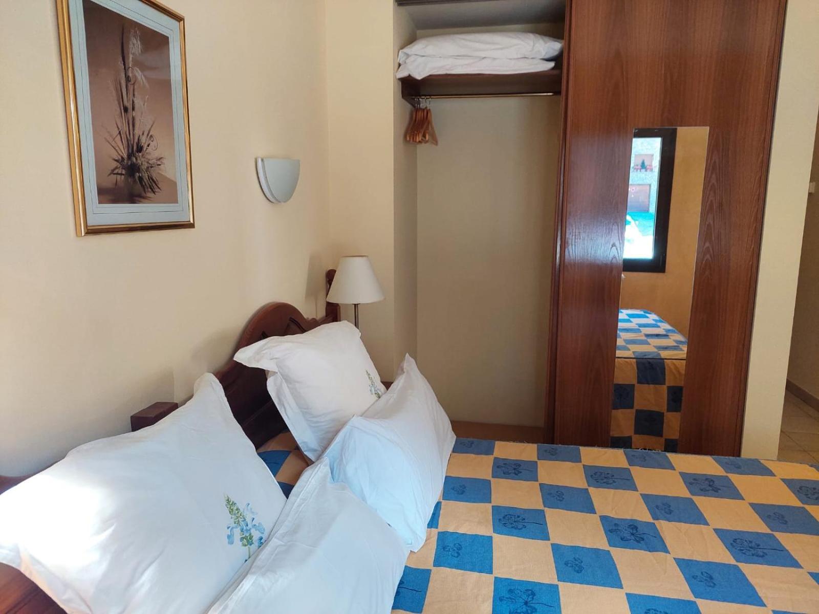 Hotel Sucara La Cortinada Bagian luar foto