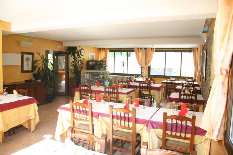 Hotel Sucara La Cortinada Bagian luar foto