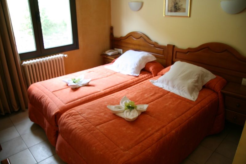 Hotel Sucara La Cortinada Bagian luar foto