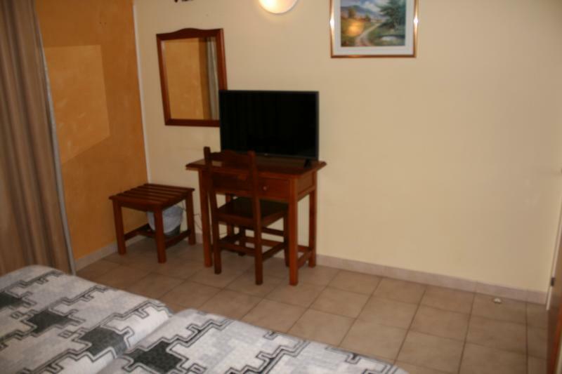 Hotel Sucara La Cortinada Bagian luar foto